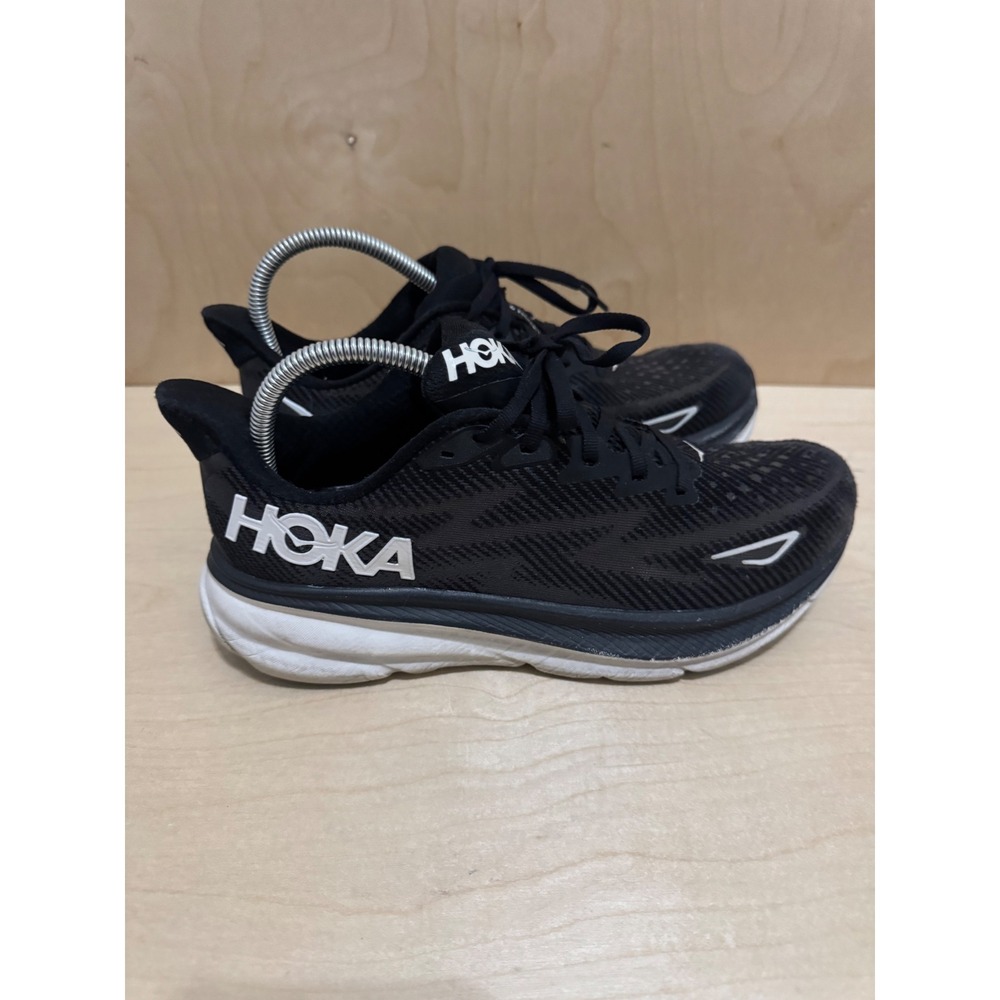 Hoka Clifton 9 Black White Running Shoes Womens 9.5B 1127896 BWHT Sneaker